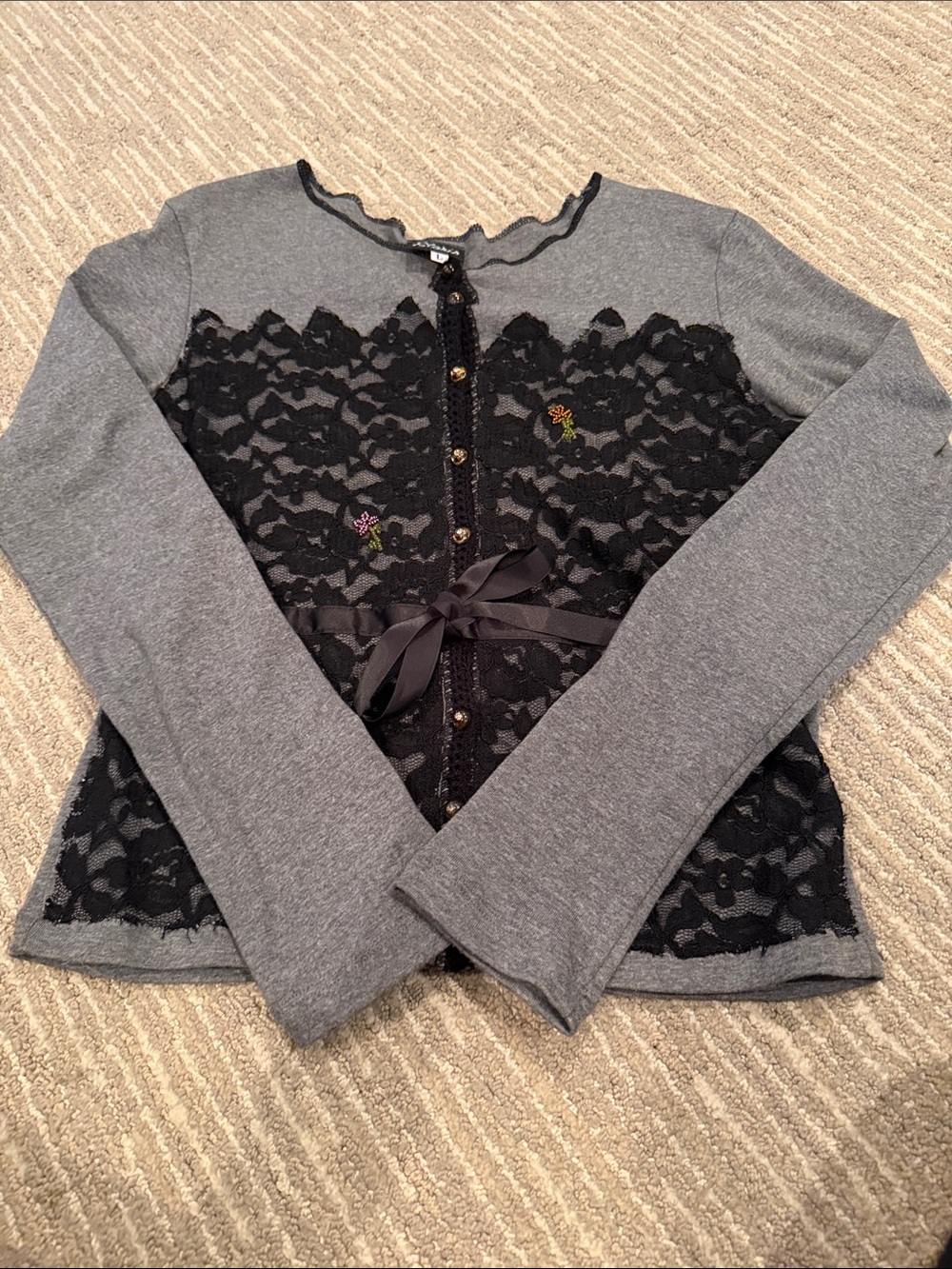 Elaris lace top